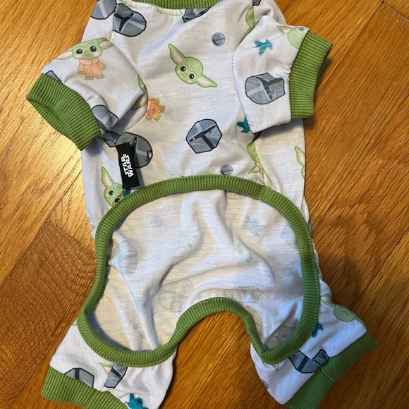 NWT-Lot of Two-XSmall Doggy Pajamas-one dinosaur print & one Mandalorian print - Picture 6 of 8